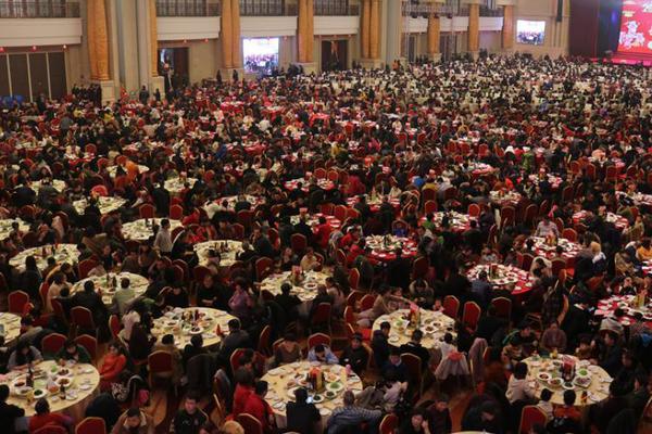 感受身临其境的剧情享受顶级OG真人用久体验高清画质(图1)